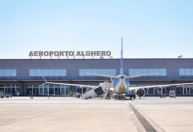 Fusione degli aeroporti di Alghero e Olbia, Solinas: “Rinviare le assemblee straordinarie”