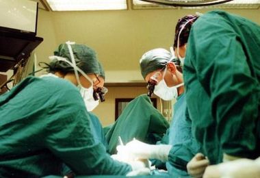 Medicina, primo intervento salvavita su 21enne con 'clessidra' per cuore