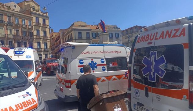 Cagliari: furgoncino piomba sui tavolini di un locale, due le ipotesi sulle cause 