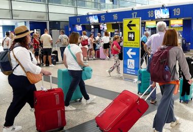 Luglio da record per l'aeroporto di Cagliari: sfondato il muro dei 600mila passeggeri