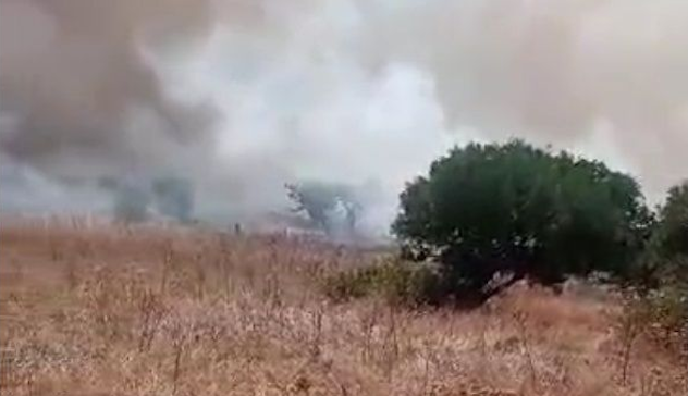 La Sardegna continua a bruciare: elicotteri in azione a San Basilio e Ittiri