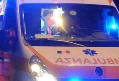 Travolto da un'auto fra Arborea e Oristano: ciclista grave in ospedale