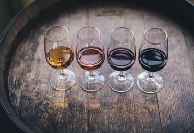 False certificazioni per vini sardi: Gdf smonta giro d'affari da 3 milioni di euro