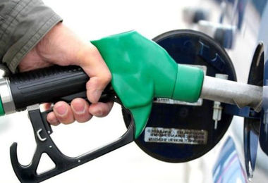 Caro benzina, prezzo self sopra i 2 euro. Gasolio ai massimi del 2023