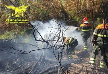 Oggi in Sardegna 17 incendi: paura a Sestu e Santa Giusta