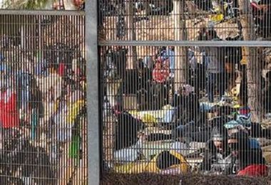 Migranti: cauzione di 5mila euro per non stare nei Cpr