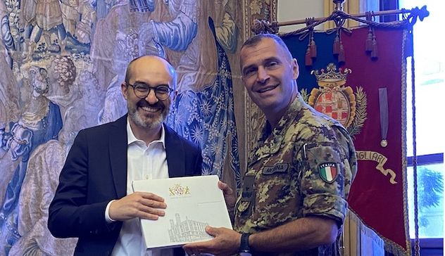 Cagliari. Il nuovo comandante della Brigata Sassari in visita a Palazzo Bacaredda