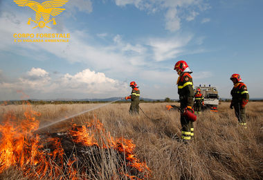 La Sardegna brucia ancora: 28 incendi oggi