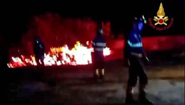 Maltempo: 52 interventi dei Vigili del Fuoco di Nuoro, fiamme a Tortolì causa vento