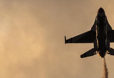 Usa, precipita aereo militare durante esercitazione nel Mediterraneo: 5 morti