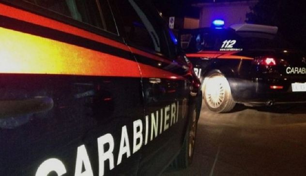 Novara, drogano e violentano due 14enni: arrestati due uomini 