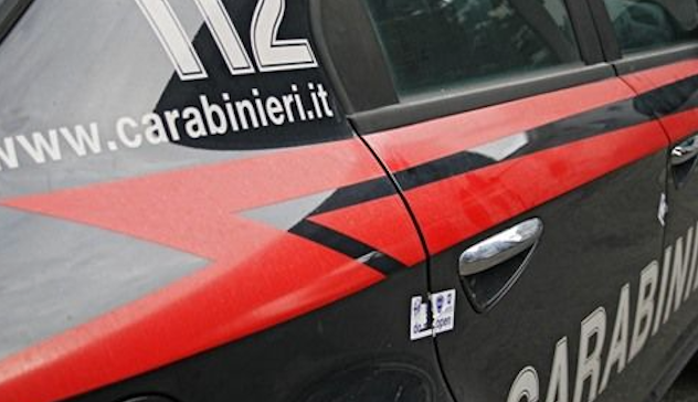 Auto dei Carabinieri speronata a Sarroch: malviventi in fuga 
