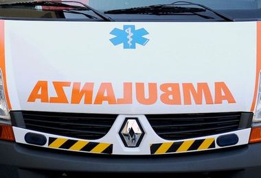 Scontro auto-trattore a Nuraminis, due feriti gravi 