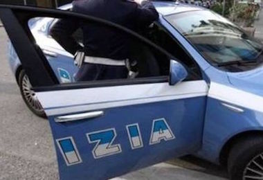 Armato di martello, tenta un furto in tribunale a Sassari: arrestato 