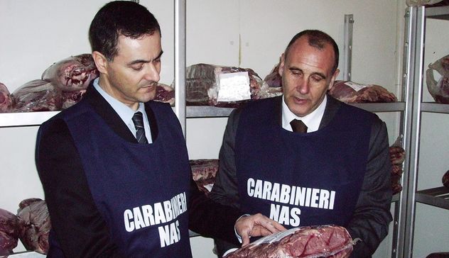 Cagliari, 30mila euro di prodotti sequestrati in un ristorante cinese