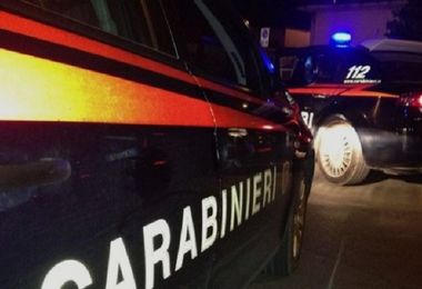 Uccide moglie e figli nel Palermitano e si consegna ai Carabinieri