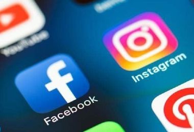 Down di Facebook e Instagram: utenti disconnessi all'improvviso