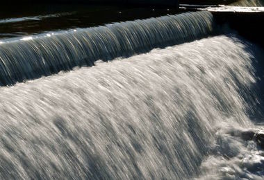 L'acqua nelle dighe italiane bloccata dalla burocrazia 