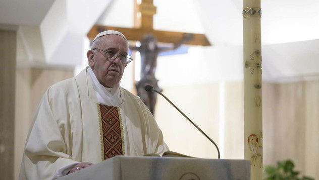 Papa Francesco affaticato, non tiene l'omelia e sta in silenzio 