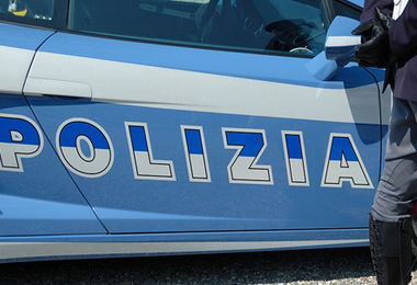 Cagliari, nello zaino carte di credito e documenti rubati: 32enne arrestato