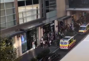 Sydney, attacco in un centro commerciale: 