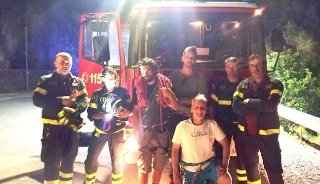 Cala Gonone, tre turisti tedeschi perdono l'orientamento: salvati dai Vigili del fuoco