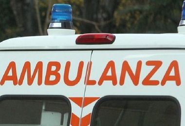 Tragedia a Donori: perde controllo della moto e cade nella scarpata, muore 36enne 