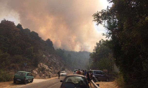 Incendi in Sardegna: roghi a Seui, Belvi e Osilo