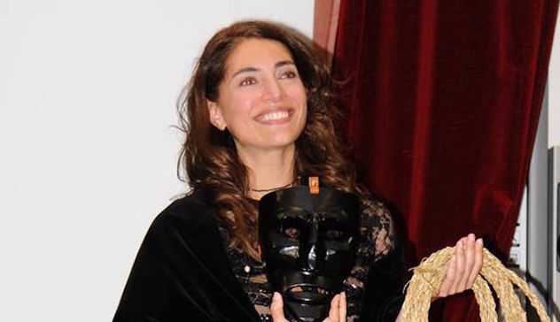 L'attrice Caterina Murino riceve il premio “Mumuthone e Issohadores ad honorem”