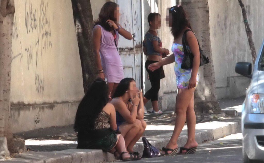 Cagliari, sesso pay a basso prezzo
