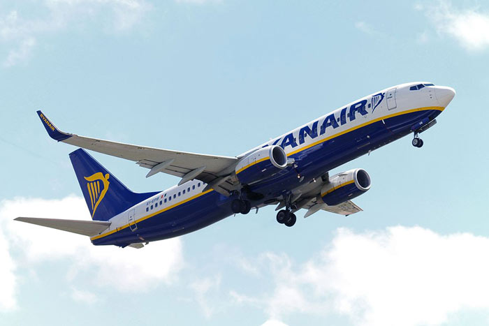 Ryanair lancia 37 nuove rotte in Italia: 39 milioni di passeggeri e utili a doppia cifra