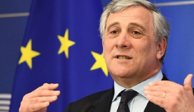 Tajani fa retromarcia: 