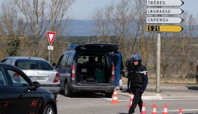 Attentato in Francia: ucciso il terrorista, almeno 3 morti