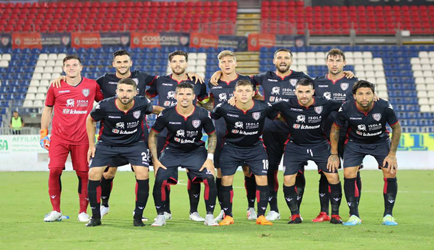 Cagliari-Palermo 2-1, la doppietta di Pavoletti stende i rosanero