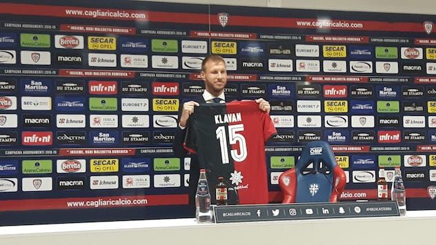 Cagliari Calcio, Klavan si presenta: 