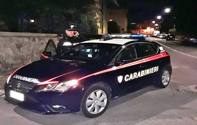 Non si ferma all’alt dei Carabinieri: 20enne ubriaco nei guai
