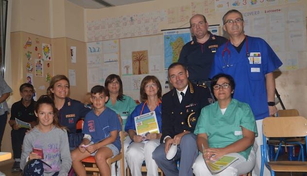 Campagna di sensibilizzazione sulla Sicurezza: la Polizia stradale all'ospedale San Francesco