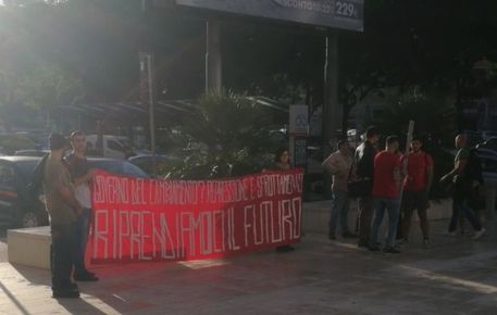 Studenti in piazza contro il Governo