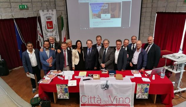 Chiusa l'assemblea della Città del Vino. Floriano Zambon confermato Presidente nazionale