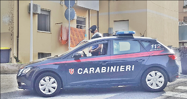 Pizzaiolo mette in fuga una baby rapinatrice rom con una pala: arrestata