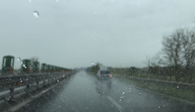 Ondata di maltempo su tutta l’Italia: piogge e temporali fino a domenica