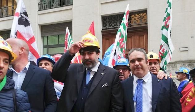 Operai ex Alcoa in lotta per il lavoro: a Roma anche il presidente Solinas