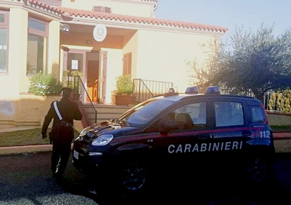 Ladra seriale nei guai dopo il furto in chiesa, i Carabinieri la denunciano