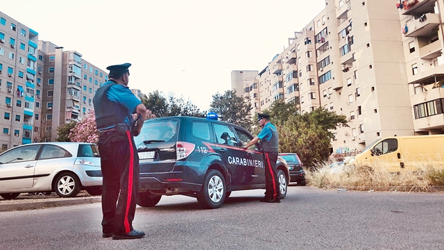 Blitz a Sant’Elia, i Carabinieri sequestrano 50mila euro e droga