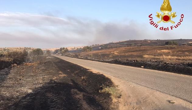 Vasto incendio a Bitti: 1000 ettari in fumo | VIDEO