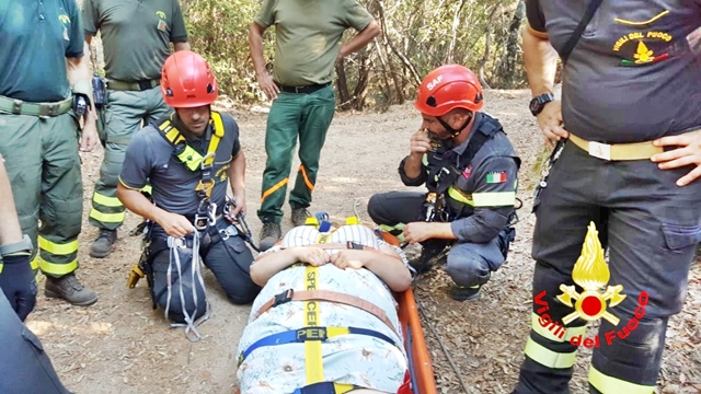 Escursionista ferita sui monti dei Sette Fratelli, la salvano i Vigili del Fuoco