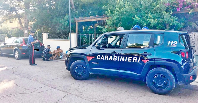 Ancora sbarchi di migranti in Sardegna, sul posto i Carabinieri