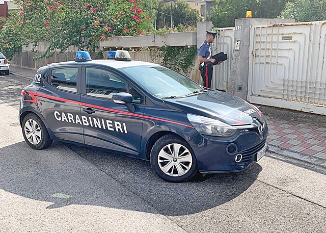 Tentano un furto in una villa ma vengono scoperti dai Carabinieri: 2 ragazzi e due donne in arresto