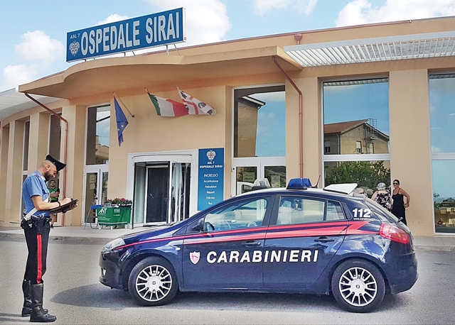 Sorpreso dai Carabinieri a forzare i distributori di bevande in ospedale: 44enne arrestato