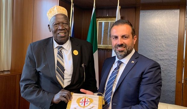 “Creare sinergie tra la Sardegna e l’Uganda”, Pais incontra il generale Moses Ali